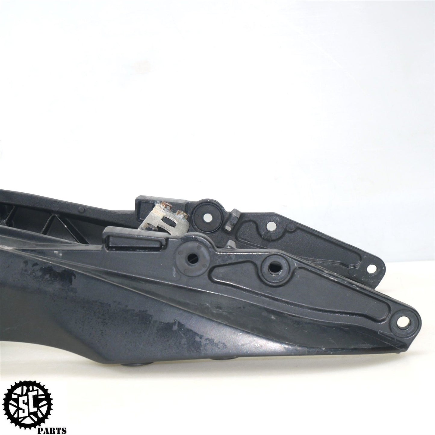 07 08 SUZUKI GSXR1000 REAR SUBFRAME BACK FRAME RAIL S59