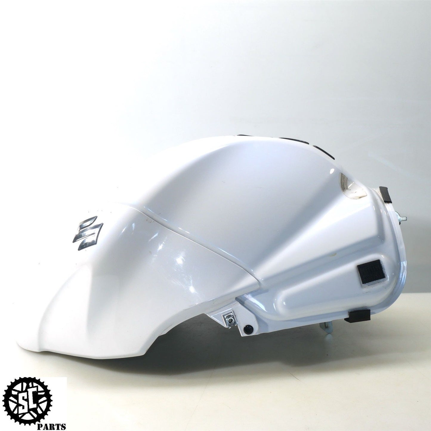 17-24 SUZUKI GSXR1000 FUEL GAS TANK S77