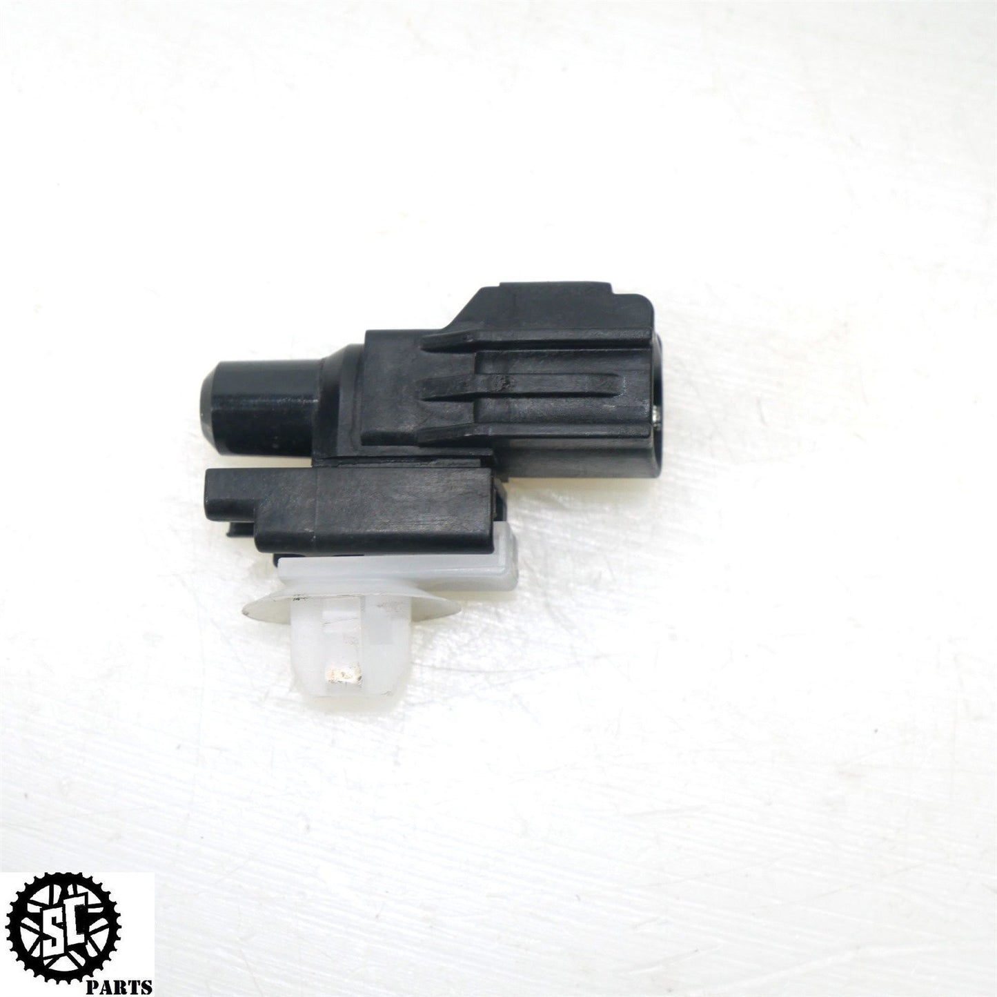 17-24 SUZUKI GSXR1000 AMBIENT AIR TEMPERATURE IAT SENSOR 77500-5191 S77