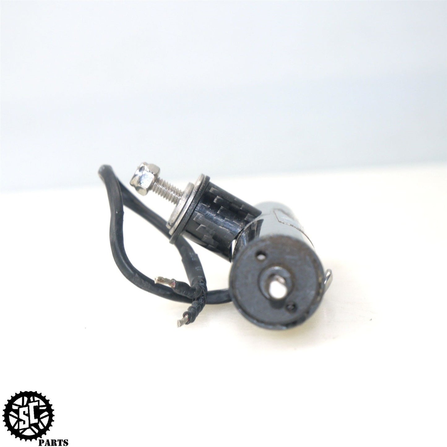 20-22 TRIUMPH STREET TRIPLE R 765 007 PLATE FLIPPER T28