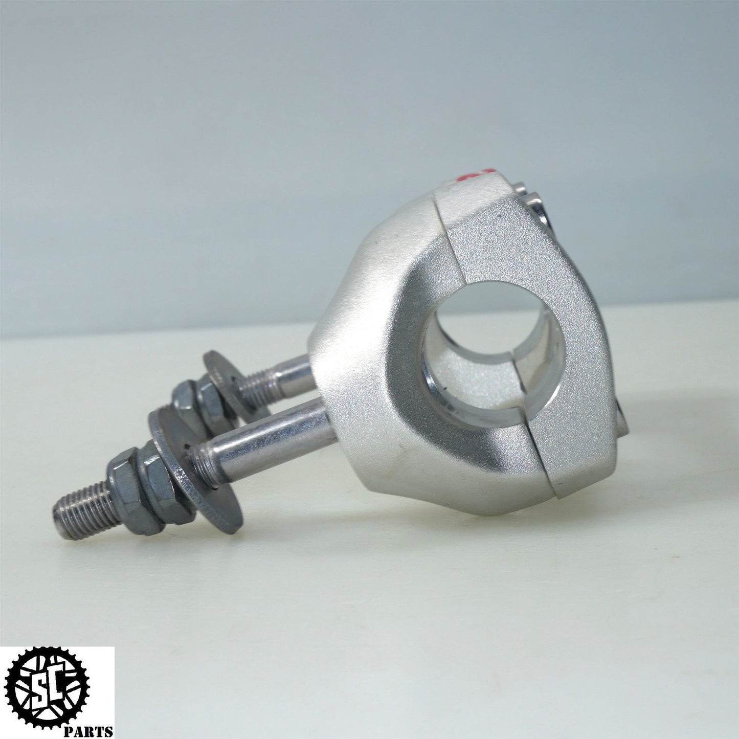 20-22 TRIUMPH STREET TRIPLE R 765 HANDLEBAR RISER T28