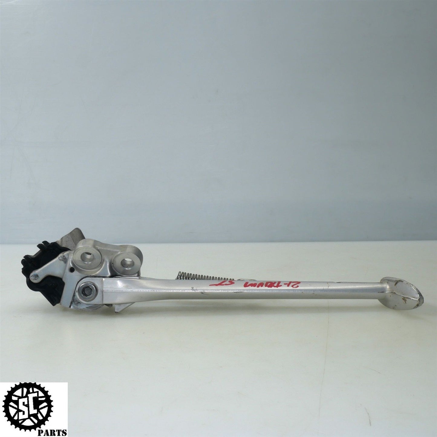 20-22 TRIUMPH STREET TRIPLE R 765 KICKSTAND T28