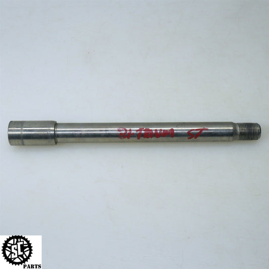 20-22 TRIUMPH STREET TRIPLE R 765 FRONT WHEEL AXLE BOLT T28