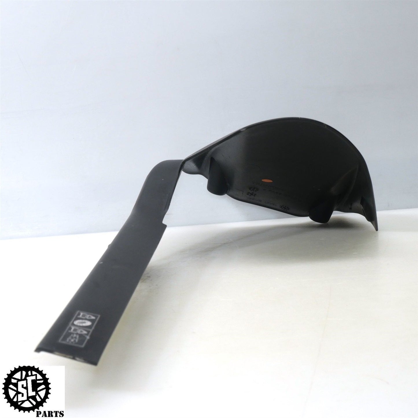 20-22 TRIUMPH STREET TRIPLE R 765 REAR FENDER CHAIN GUARD T28