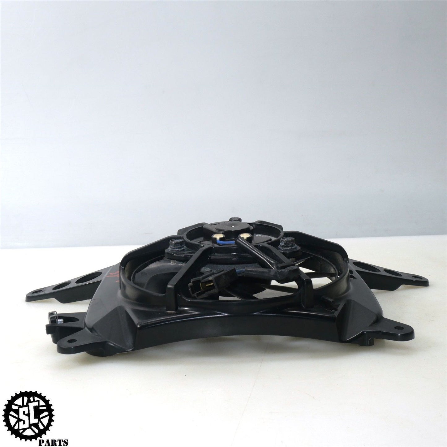 20-22 TRIUMPH STREET TRIPLE R 765 RADIATOR COOLING FAN T28