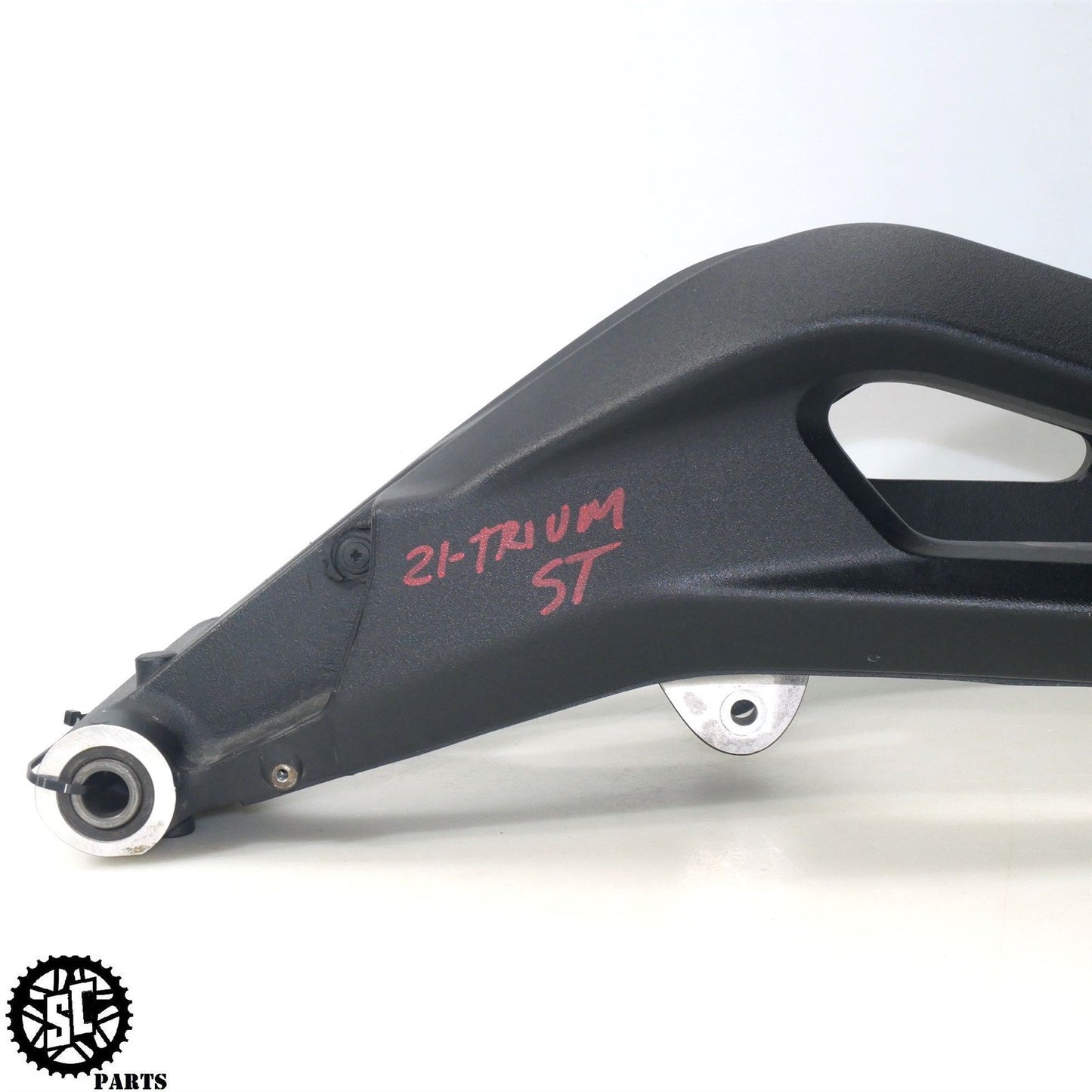 20-22 TRIUMPH STREET TRIPLE R 765 REAR SWINGARM T28