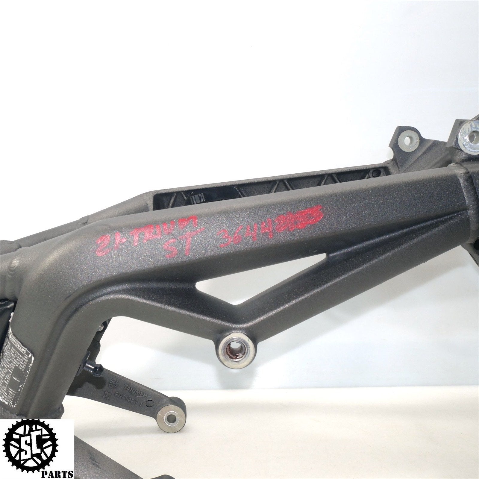 三代目METOROPORIZ 20-22 TRIUMPH STREET TRIPLE R 765 FRAME CHASSIS *S* T28