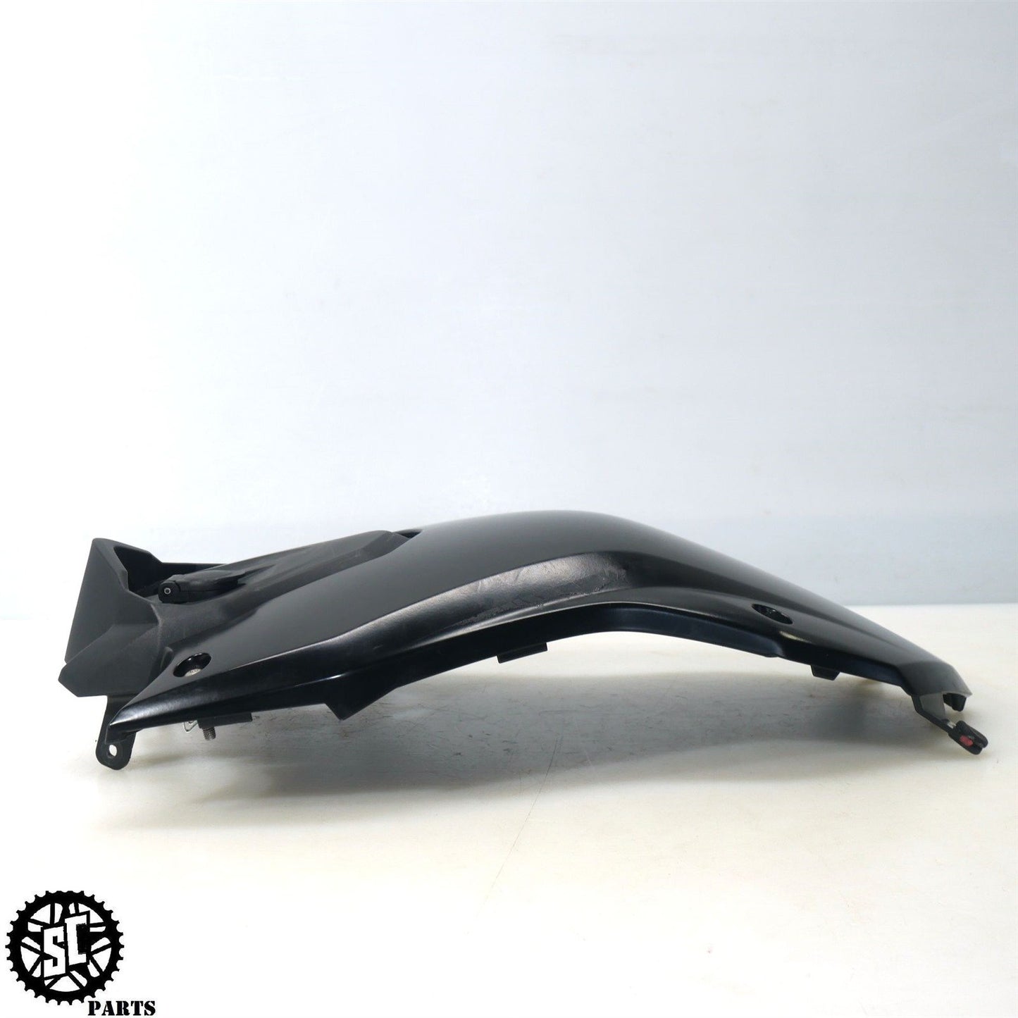 13-18 BMW F700 GS AIR BOX TANK FAIRING B34