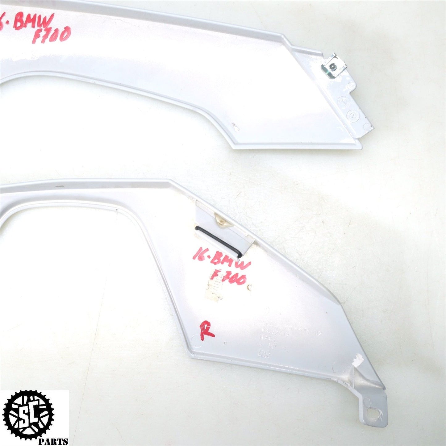 13-17 BMW F700 GS REAR TAIL FAIRING LEFT RIGHT B34