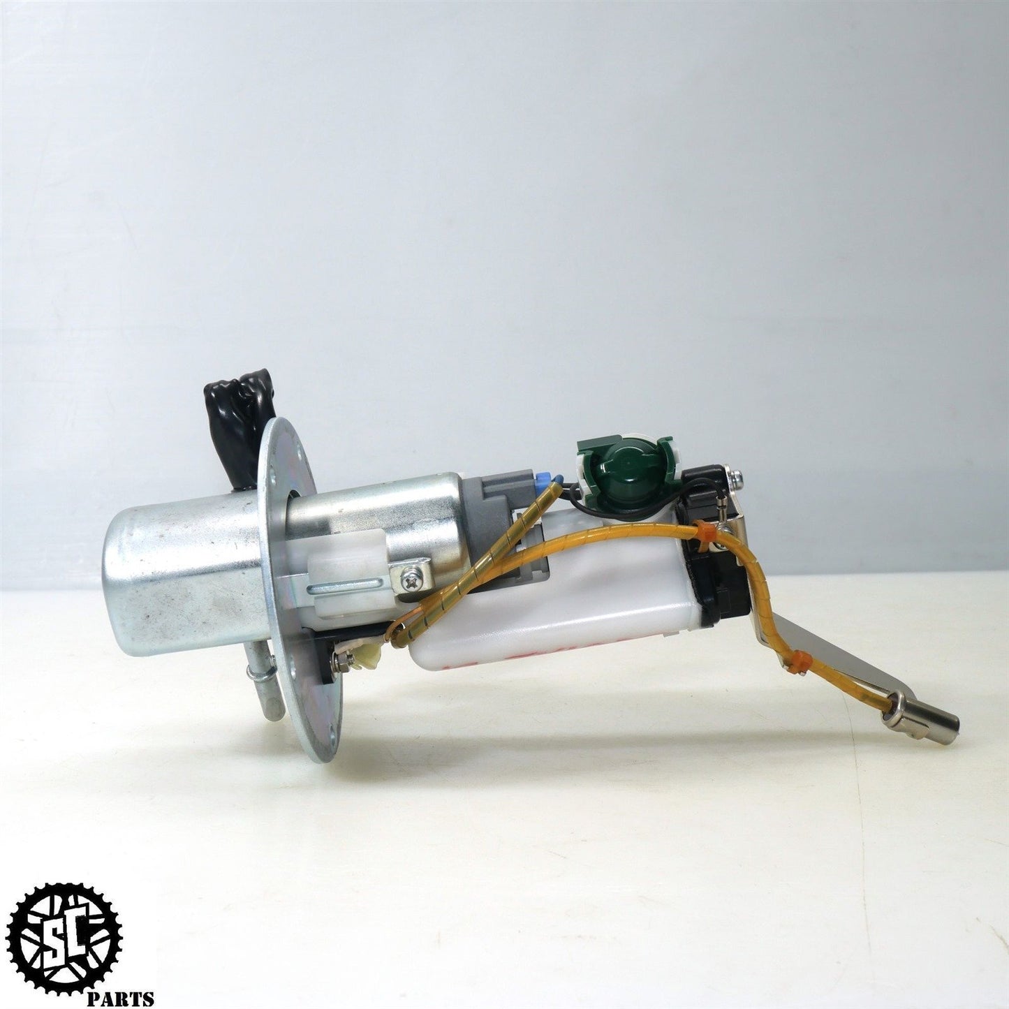 19-22 KAWASAKI NINJA H2 SX SE FUEL PUMP 49040-0740 K53