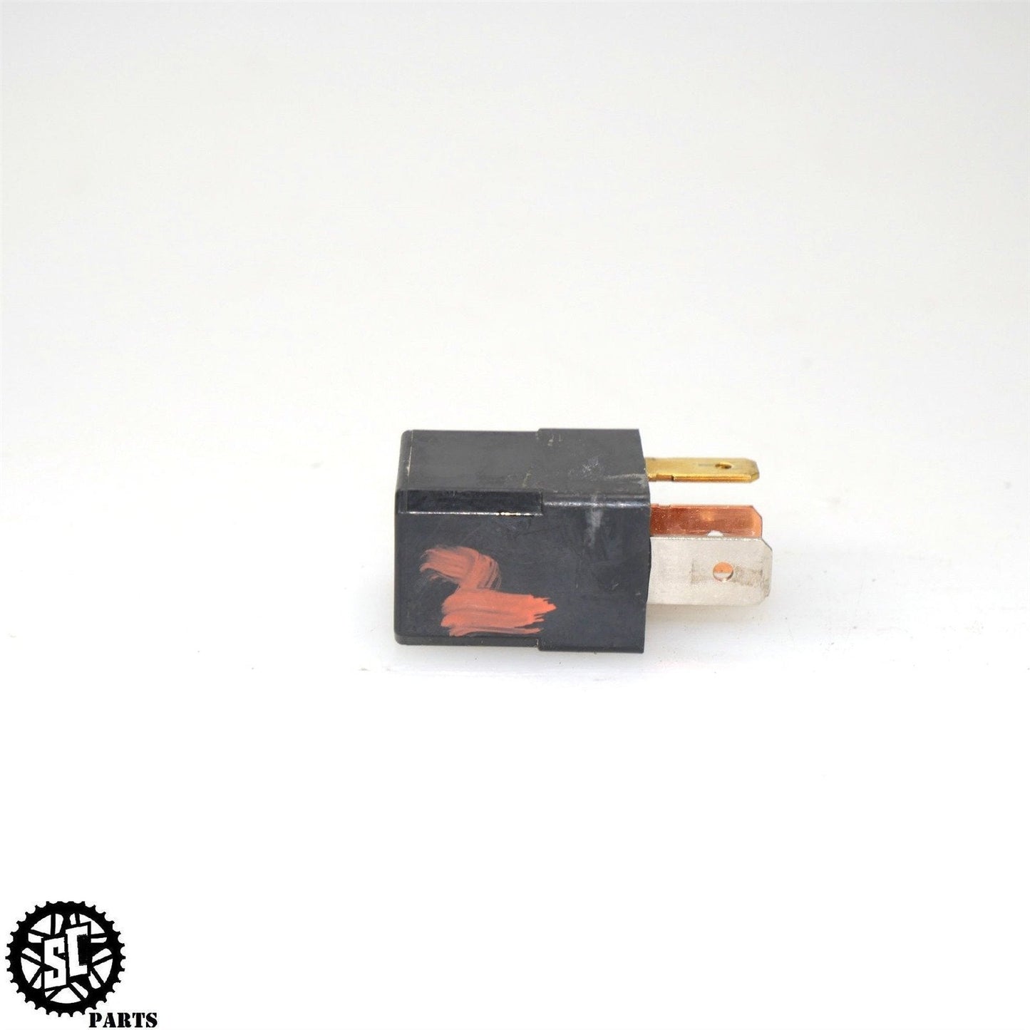 2015-2019 DUCATI MONSTER 821 TURN SIGNAL BLINKER RELAY D13