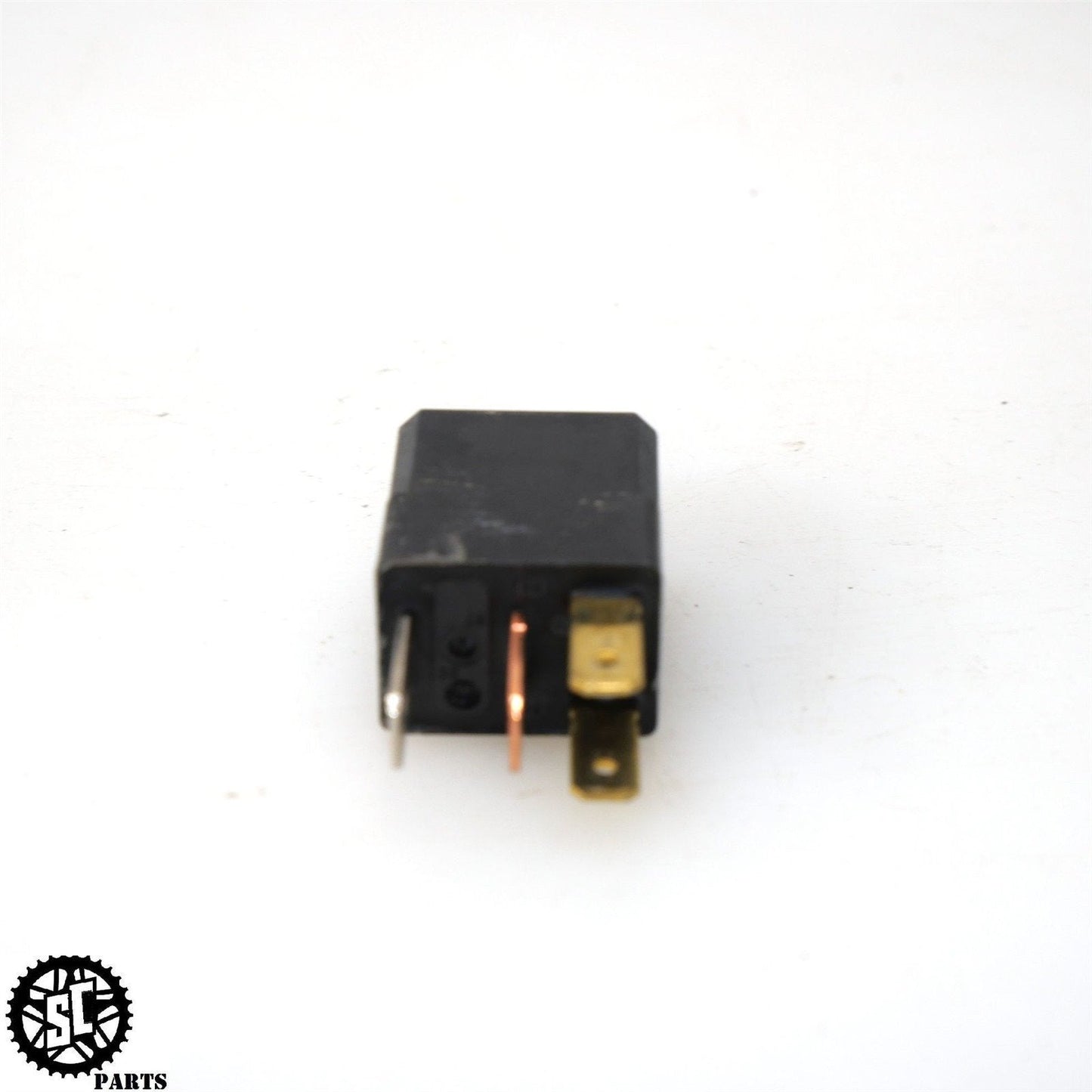 2015-2019 DUCATI MONSTER 821 TURN SIGNAL BLINKER RELAY D13